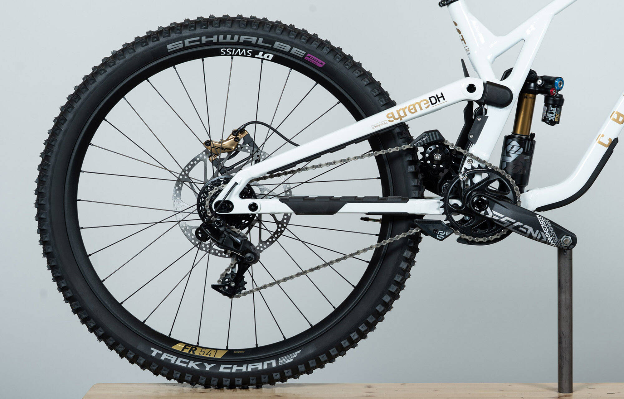 COMMENCAL SUPREME DH V5 SIGNATURE LTD PURE WHITE - L (23151003) image large number 0