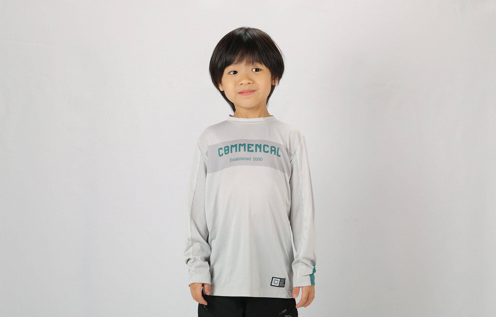 MAILLOT CMNCL LIGHTECH MANCHES LONGUES KIDS RACE GREY POLYCHROME image cover number 0