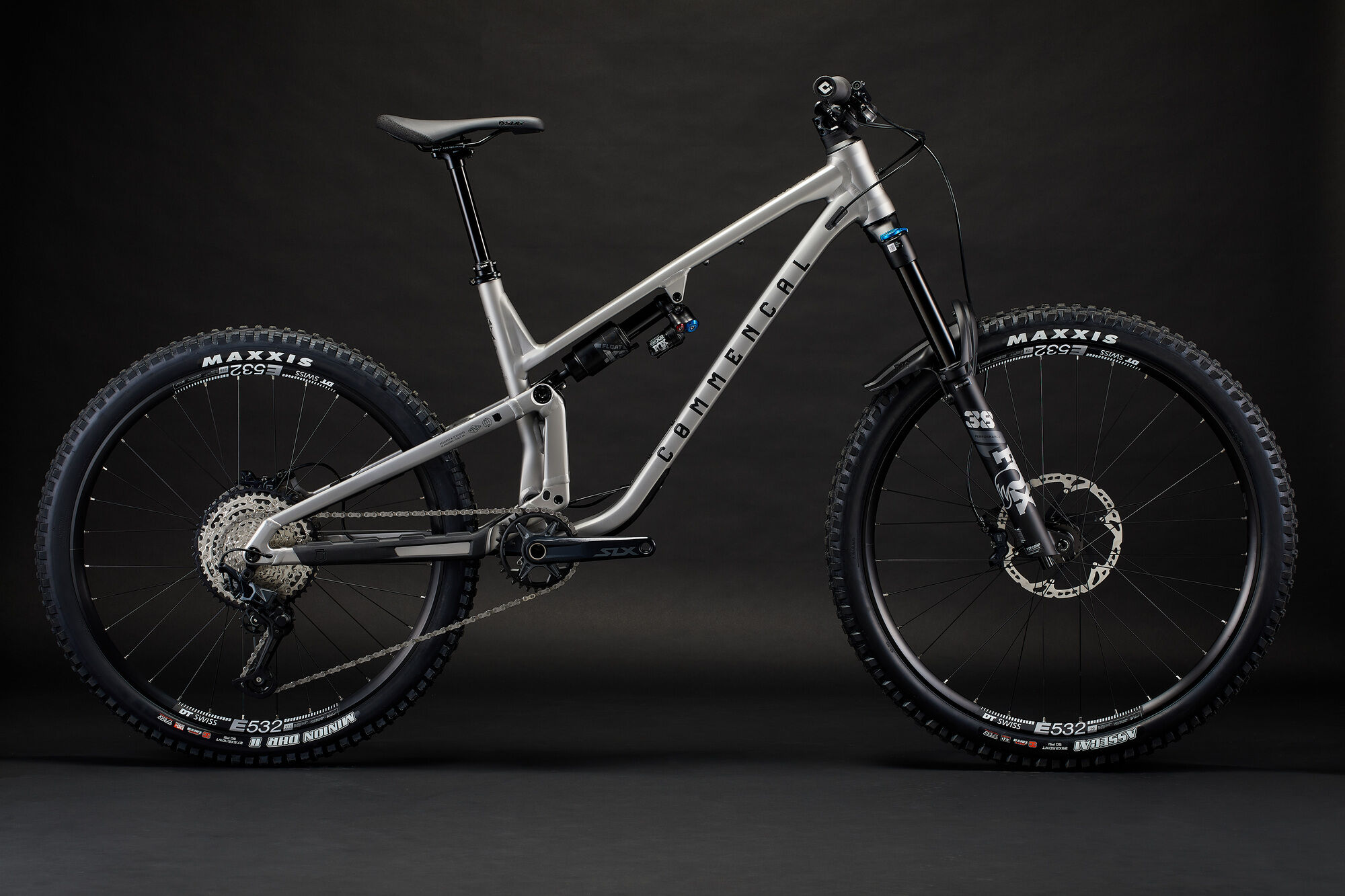 COMMENCAL META SX V5 ESSENTIAL SILVER – 165mm Enduro Bike for