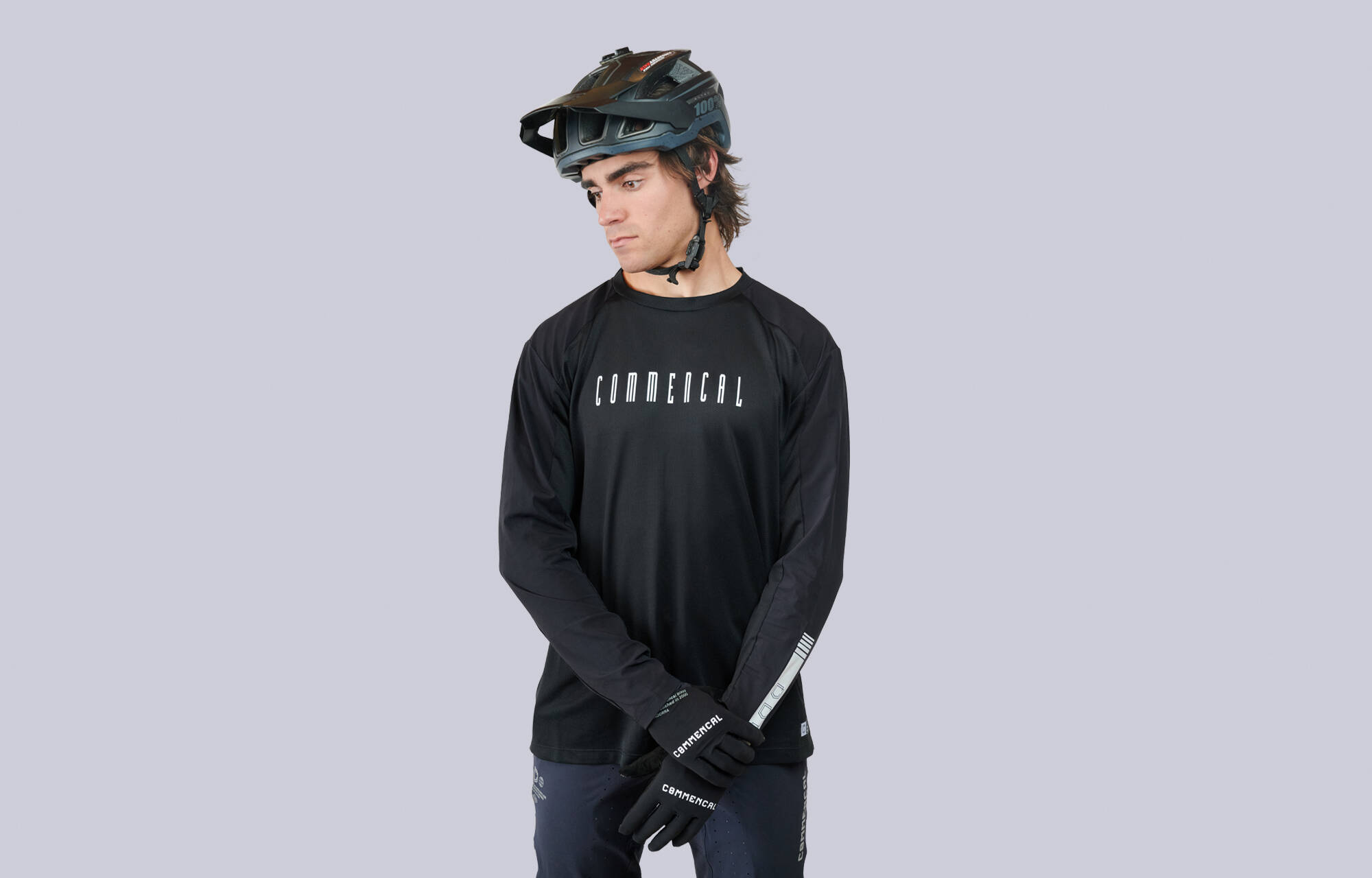 MAILLOT COMMENCAL HARDTECH MANGA LARGA ESSENTIAL BLACK image cover number 0