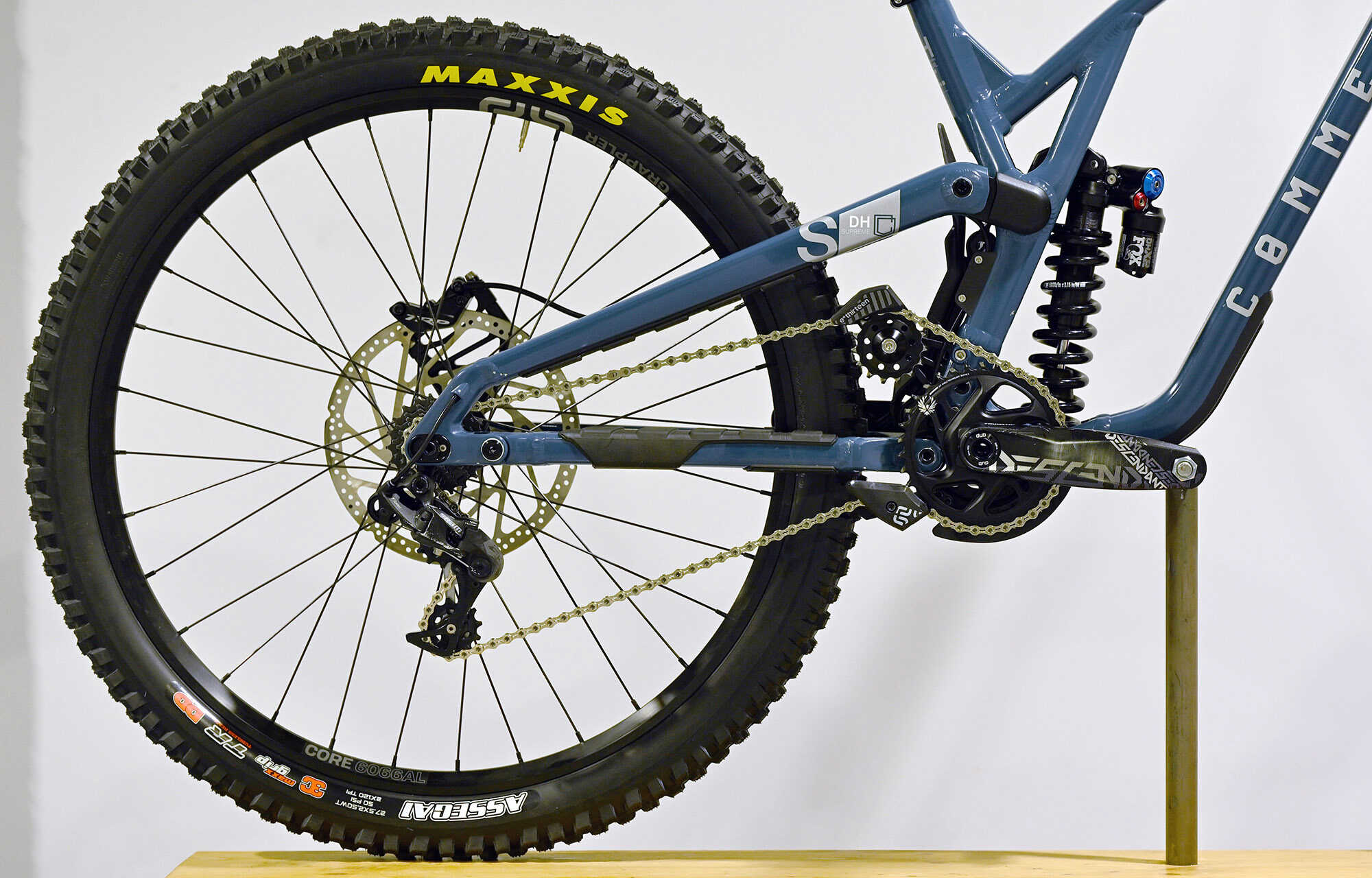 COMMENCAL SUPREME DH V5 ESSENTIAL AQUA BLUE - M (23150102) image large number 0