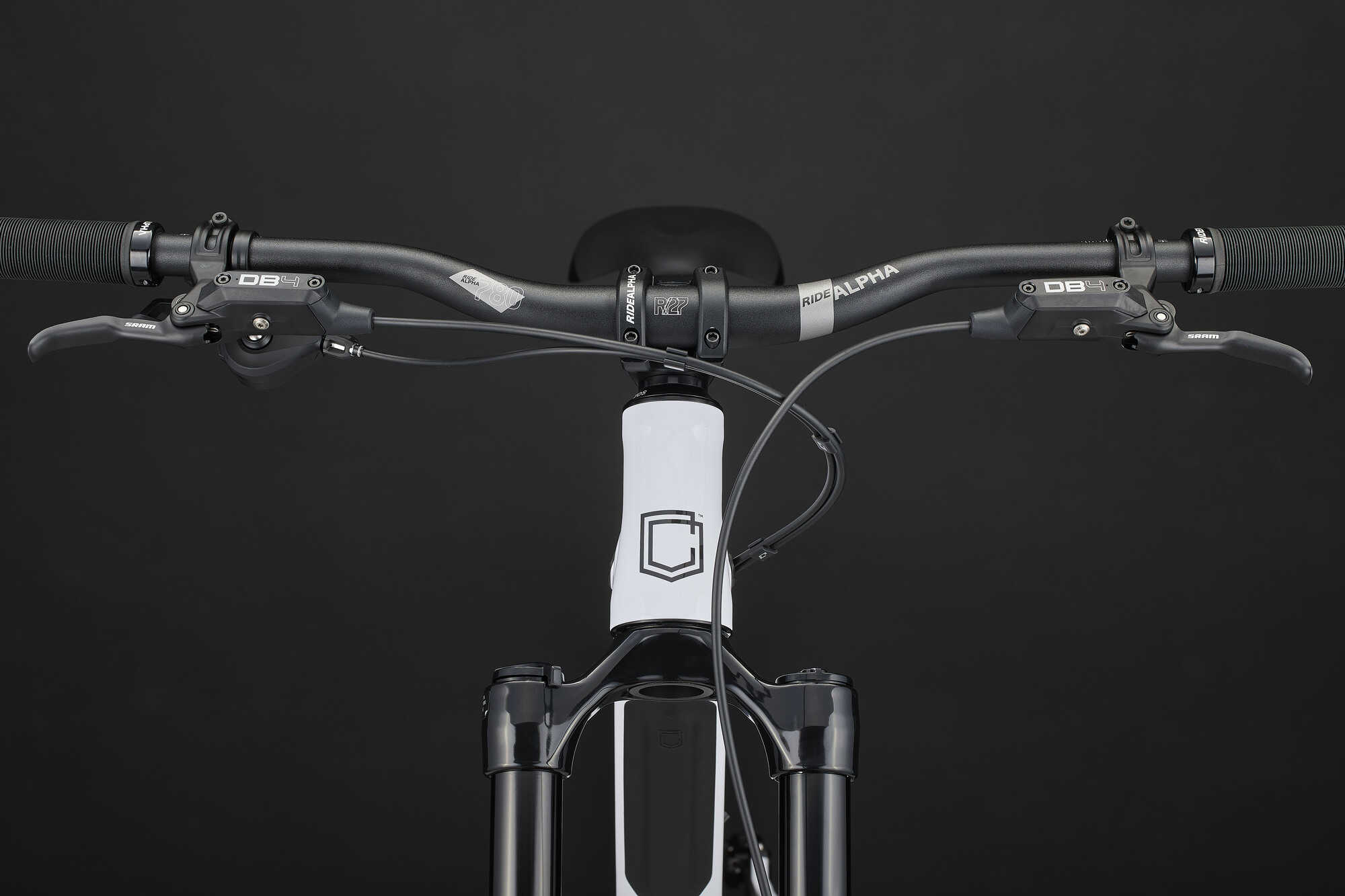 COMMENCAL CLASH MARZO PURE WHITE 2027 image large number 4