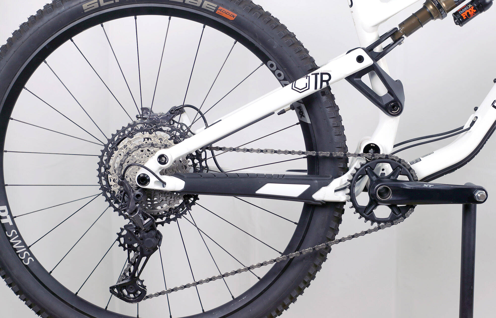 COMMENCAL META TR V4 SIGNATURE PURE WHITE - L (22124203) image large number 1