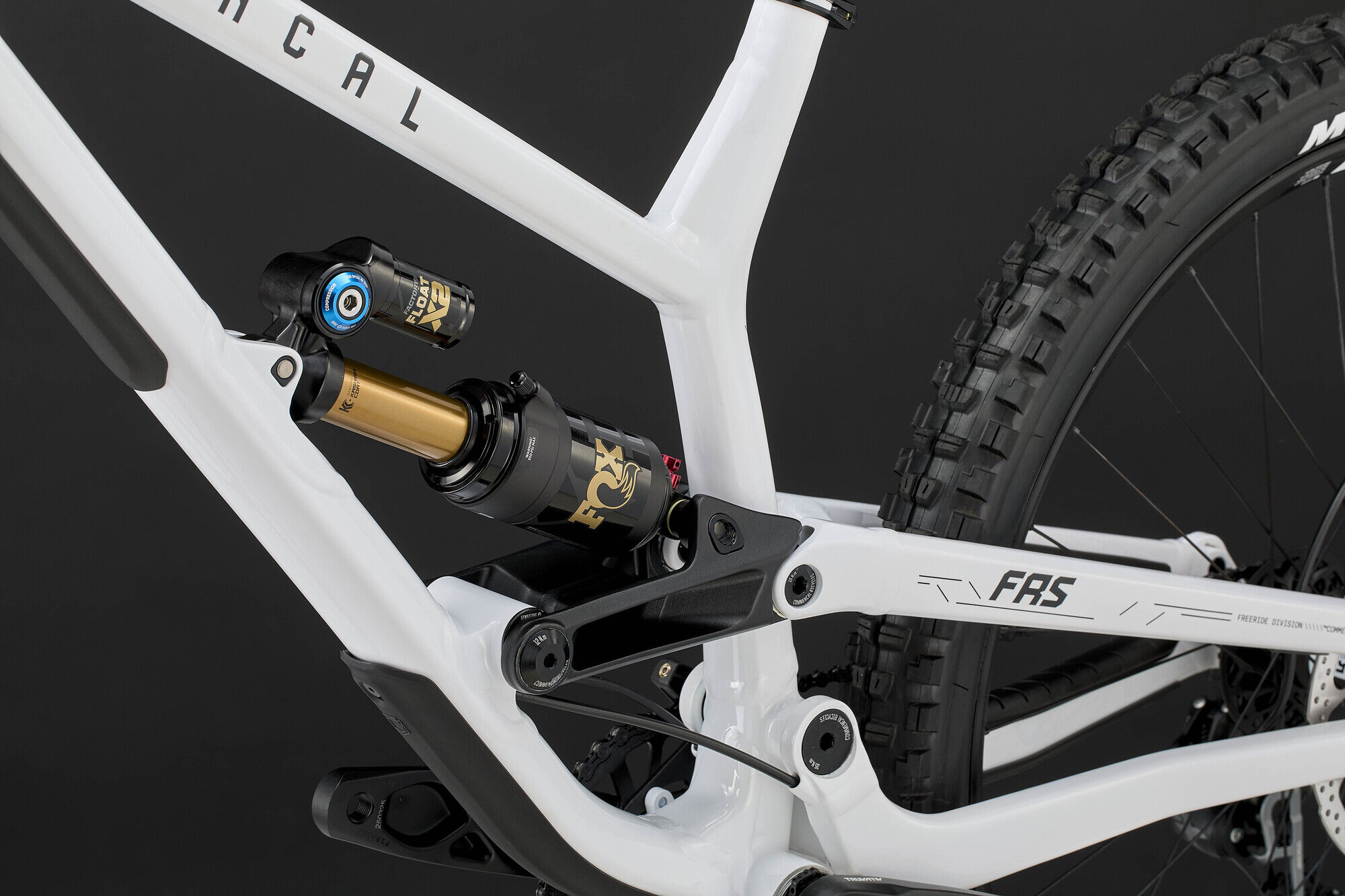 COMMENCAL FRS Signature 2026 – Freeride & Downhill MTB for Gravity