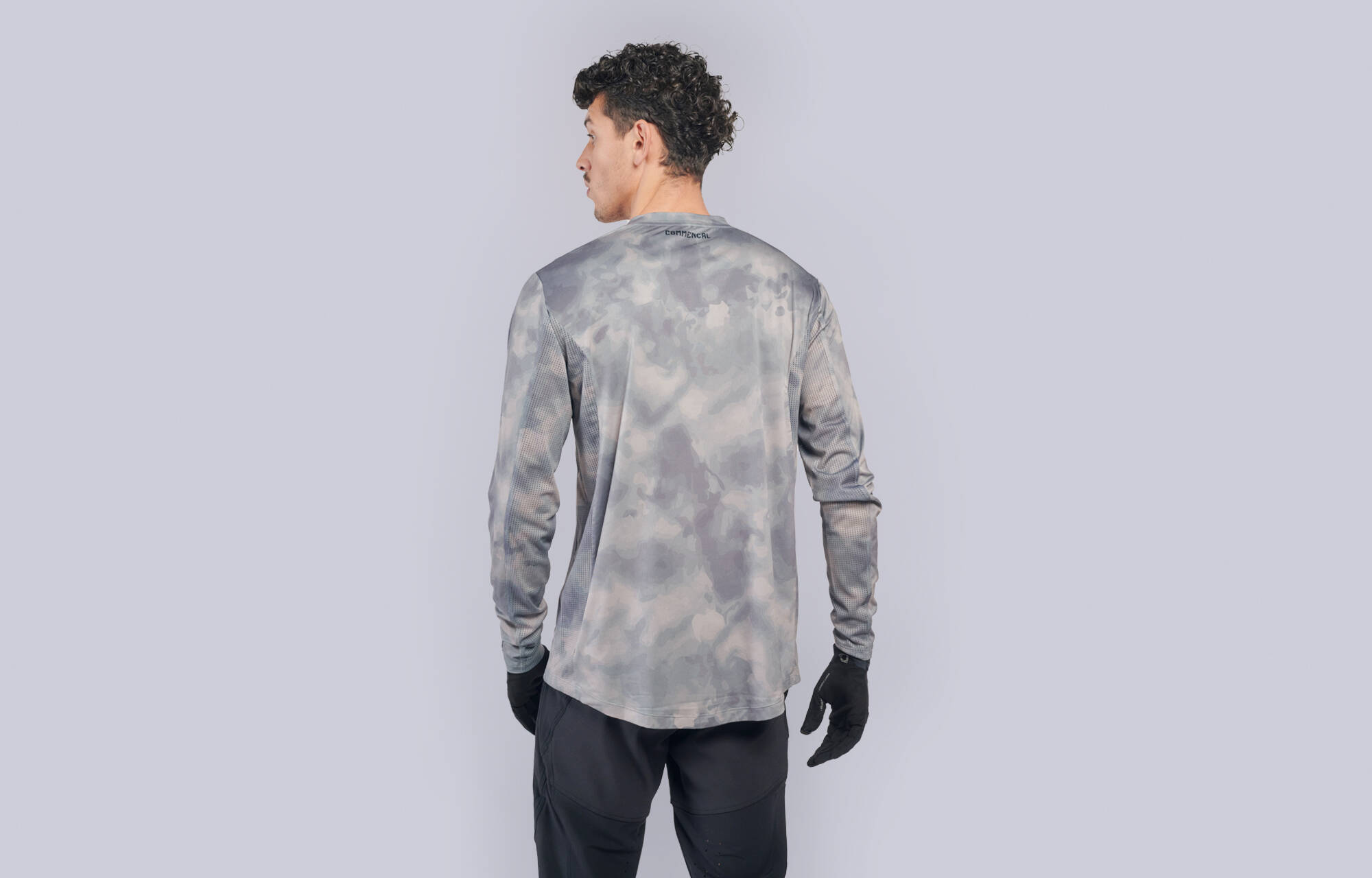 MAILLOT COMMENCAL LIGHTECH MANGA LARGA SHADOW GREY image large number 0