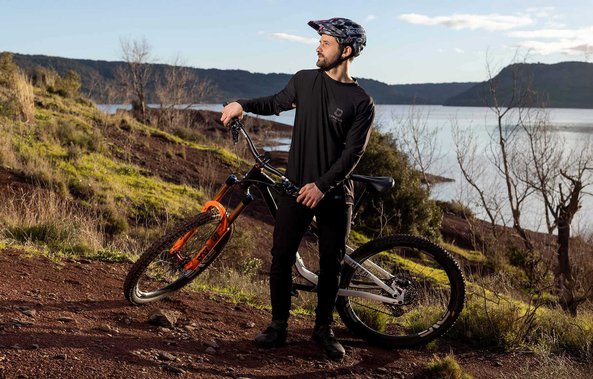 COMMENCAL LIGHTECH BASIC SHORT JERSEY BLACK image large number 4