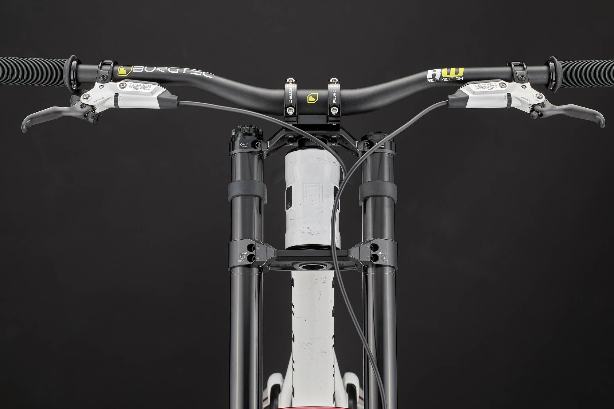 COMMENCAL SUPREME DH V5.2 TEAM REPLICA ADDICTION WHITE 2027 image large number 4