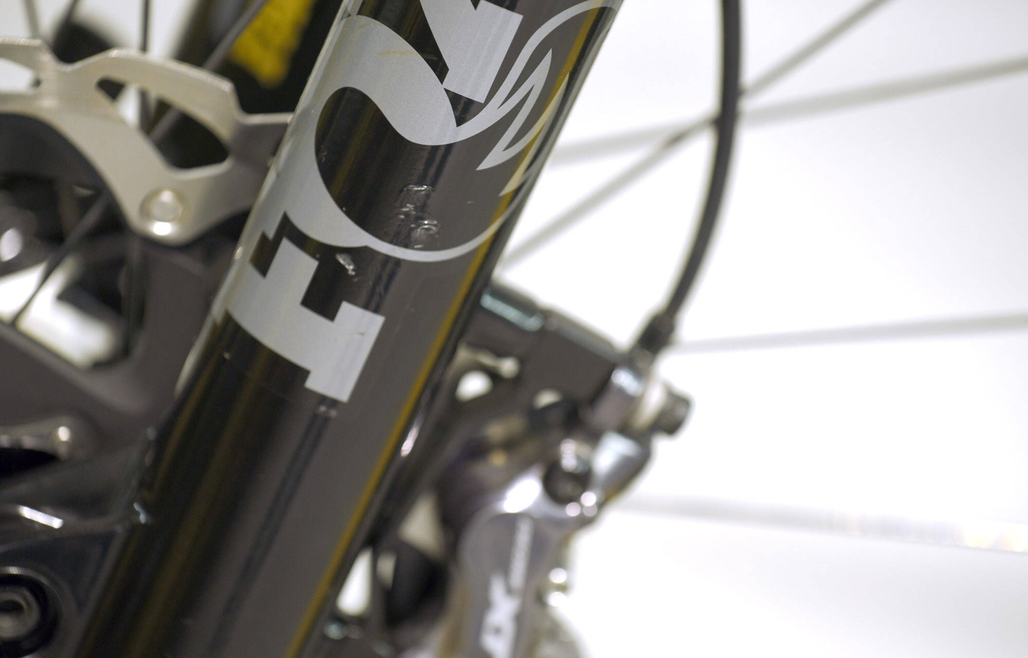 COMMENCAL META POWER AM SHIMANO SIGNATURE BLACK & WHITE - L (21180703) 1628 km image large number 8