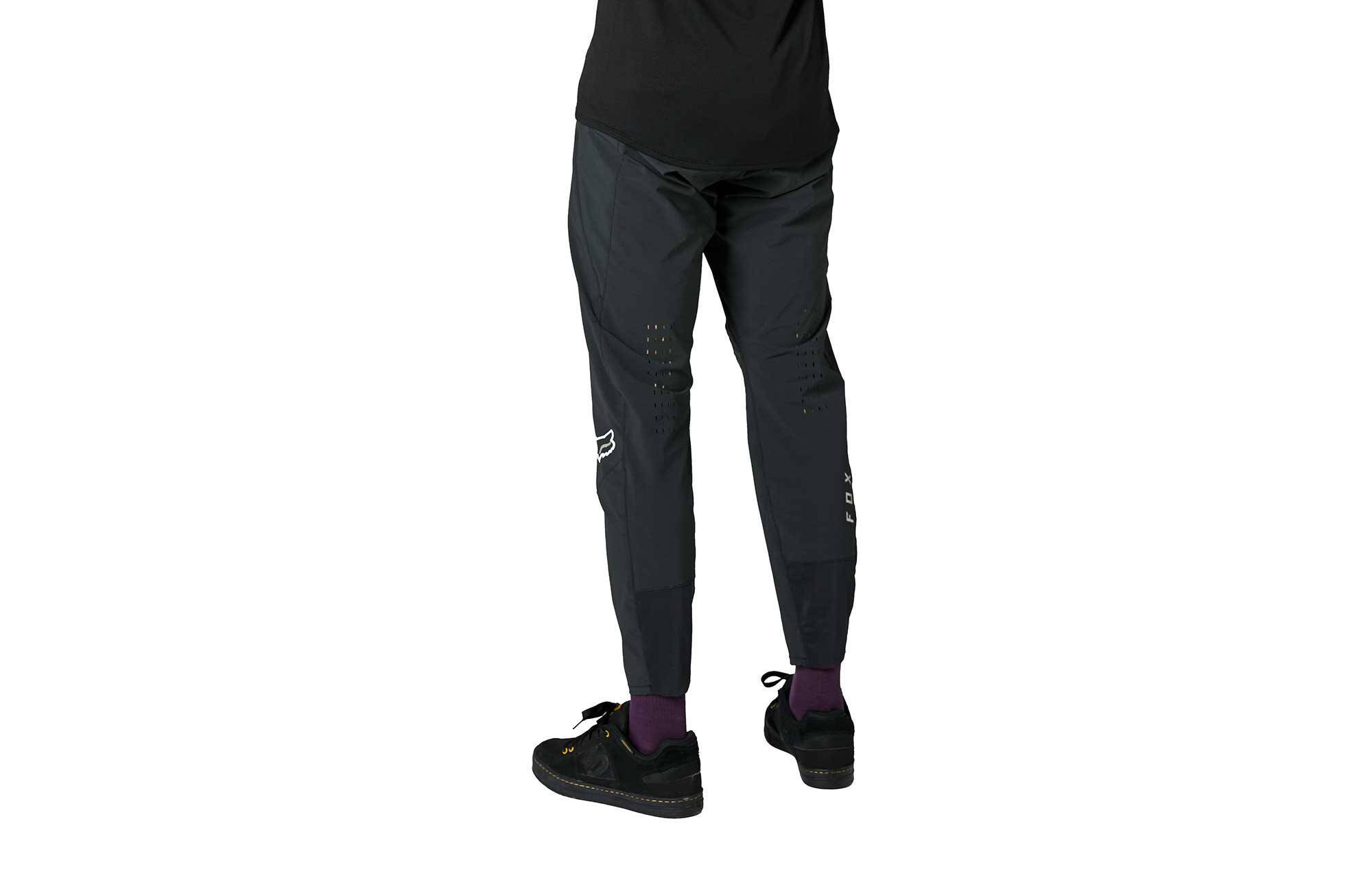 PANTALONI LUNGHI FOX FLEXAIR BLACK image large number 0