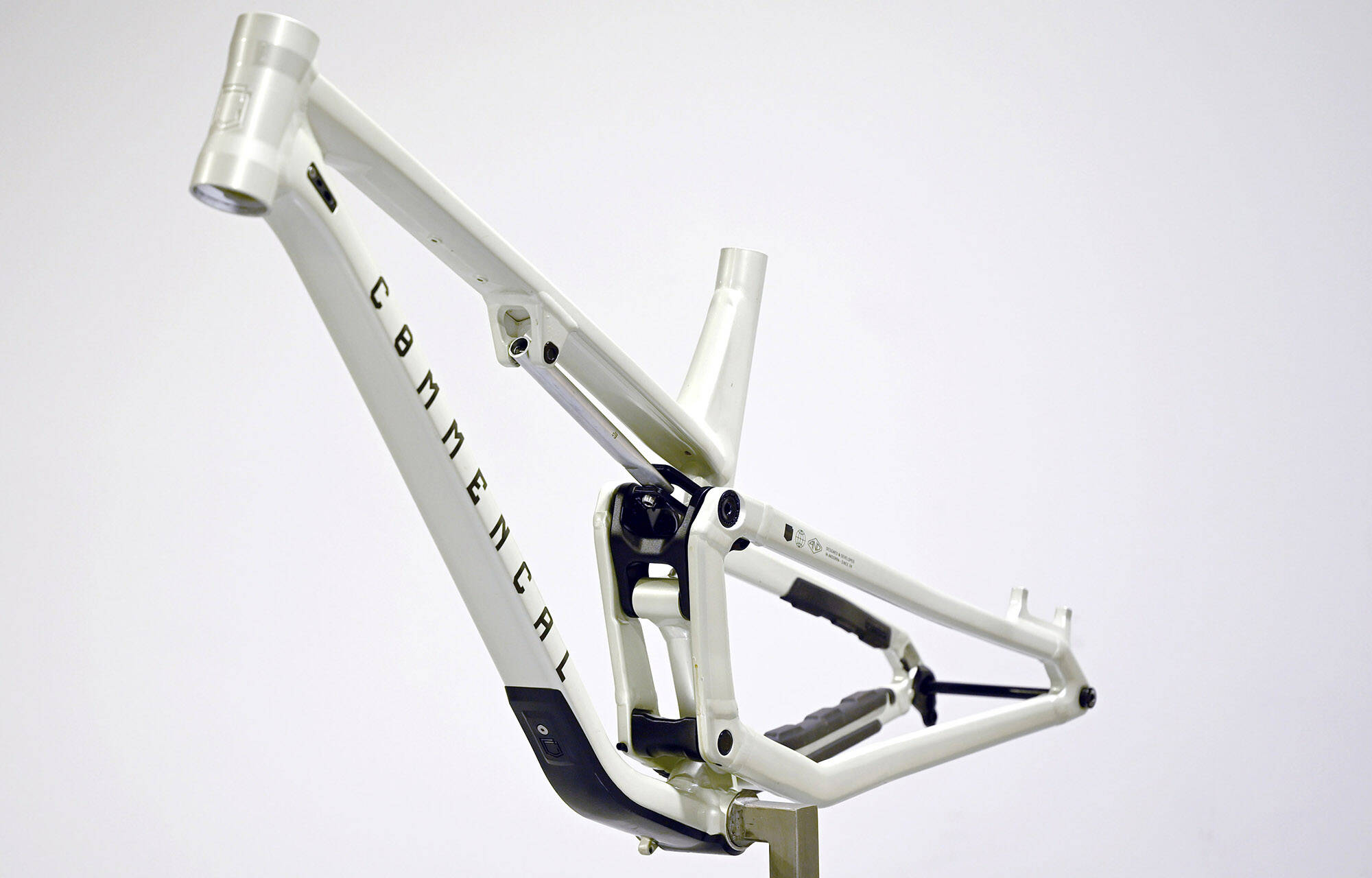 FRAME COMMENCAL META V5 CLEAR SILVER - XL (23220504) image large number 6