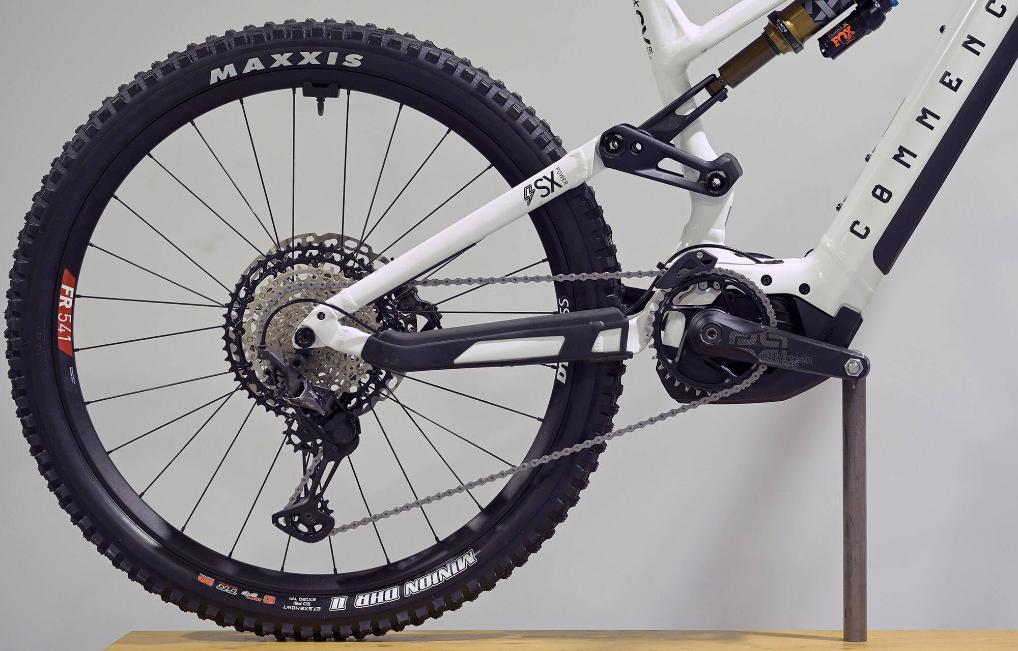 COMMENCAL META POWER SX BOSCH SIGNATURE PURE WHITE - L (22181903) 1087 km image large number 0