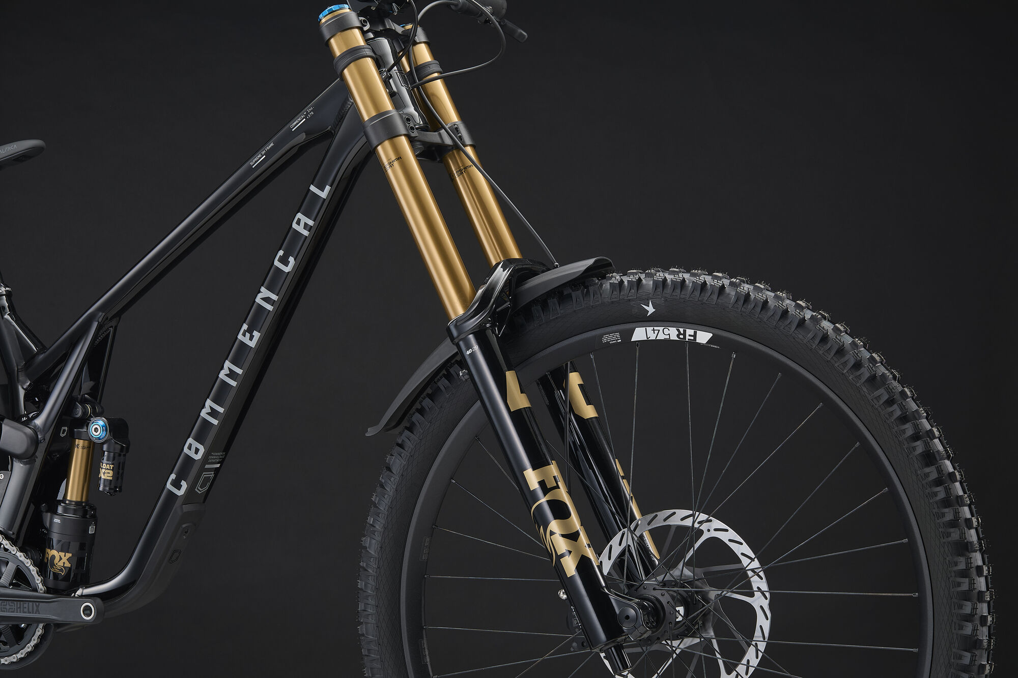 COMMENCAL SUPREME DH V5.2 SIGNATURE PURE BLACK 2027