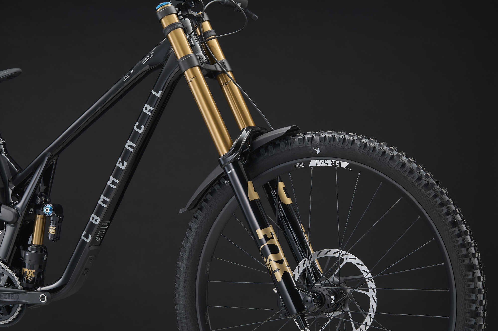COMMENCAL SUPREME DH V5.2 SIGNATURE PURE BLACK 2027 image large number 6