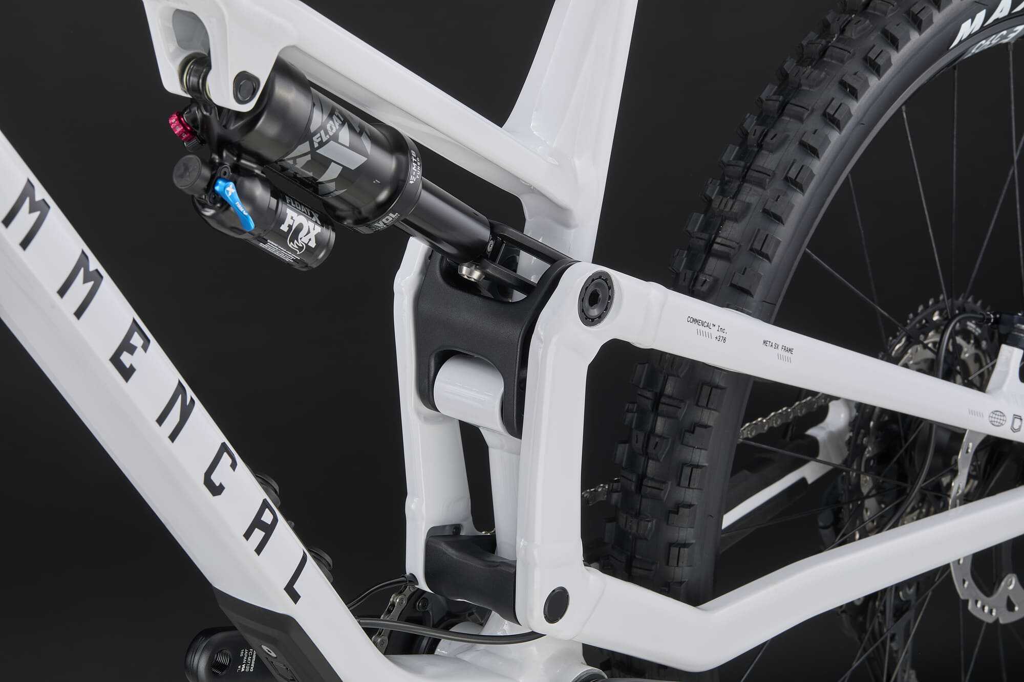 COMMENCAL META SX V5 ESSENTIAL PURE WHITE 2026 image large number 8