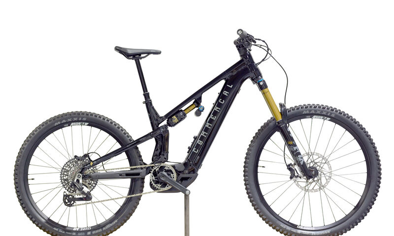 COMMENCAL META POWER SX 800 SIGNATURE PURE BLACK - M (25180402) 91 km
