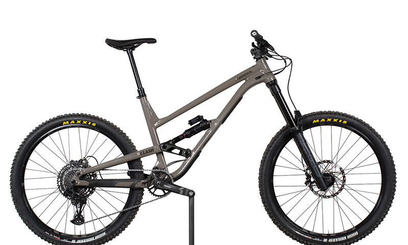 COMMENCAL CLASH RIDE DIRT (XL)