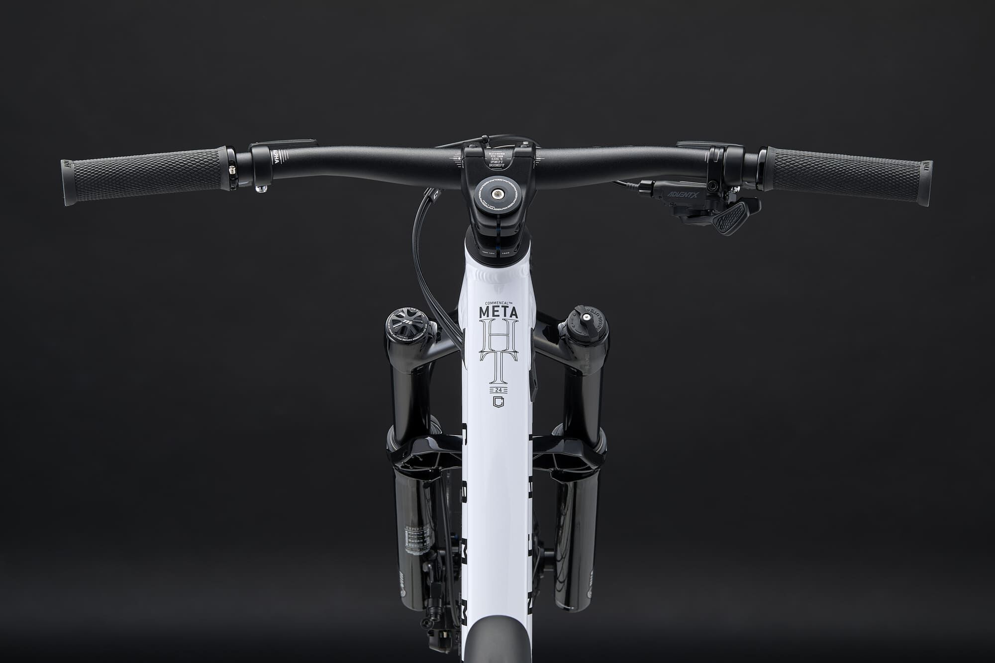COMMENCAL META HT 24 Pure White 2026 – Junior Hardtail MTB UK