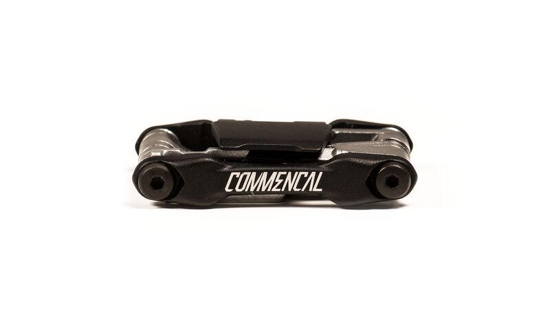 17 FUNCTIONS COMMENCAL MULTI TOOL