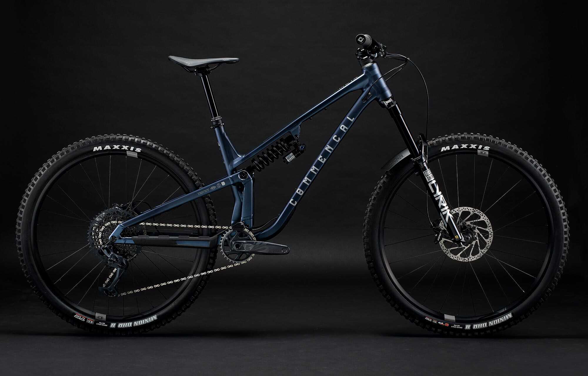COMMENCAL META V5 RACE SPARKLY BLUE image large number 0