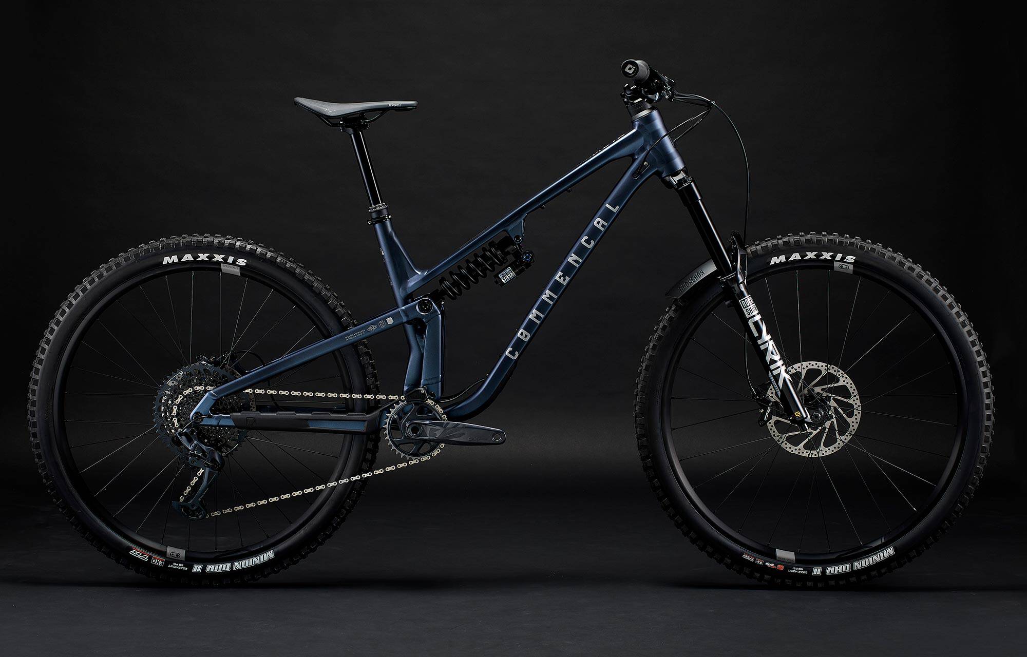 COMMENCAL META V5 RACE SPARKLY BLUE image large number 0