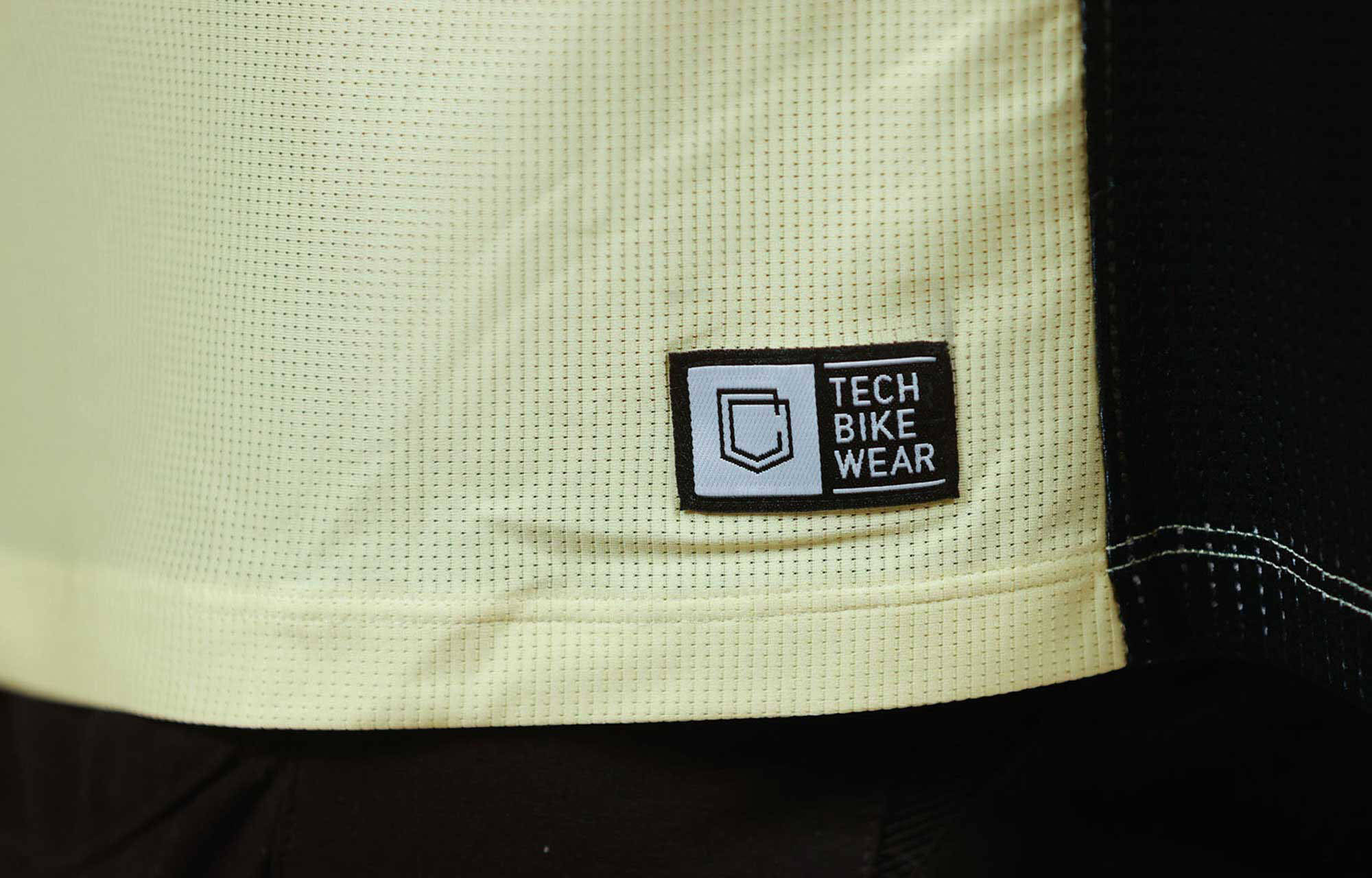 COMMENCAL LANGARM TRIKOT LIGHTECH RACE LIGHT YELLOW image large number 2