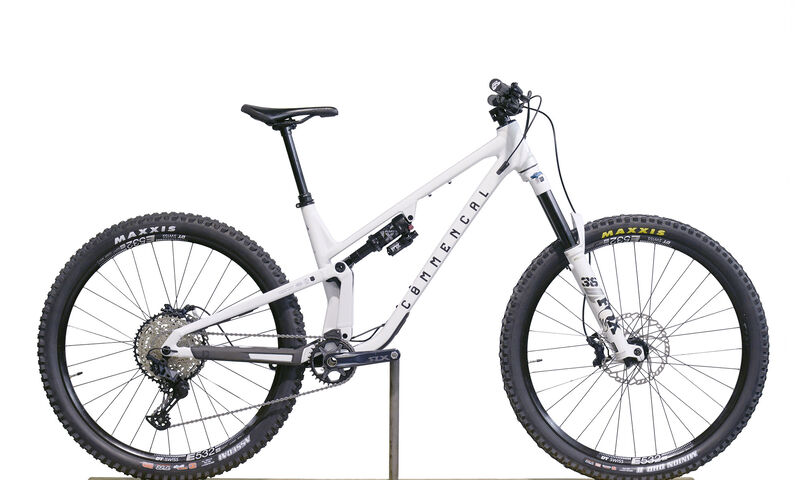 COMMENCAL META V5 ESSENTIAL PURE WHITE - L (23121203)