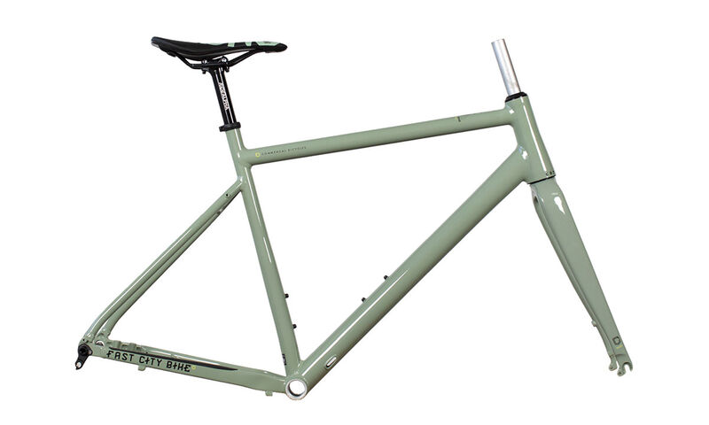 VIP COMMENCAL FCB GREEN + SADDLE & SEATPOST (L)