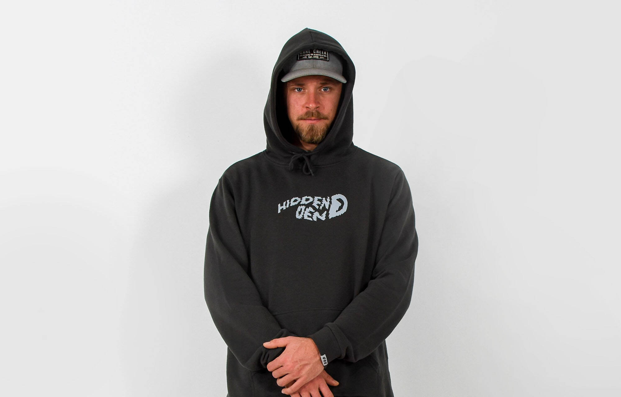 HOODIE HIDDEN-DEN N&deg;6 image cover number 0