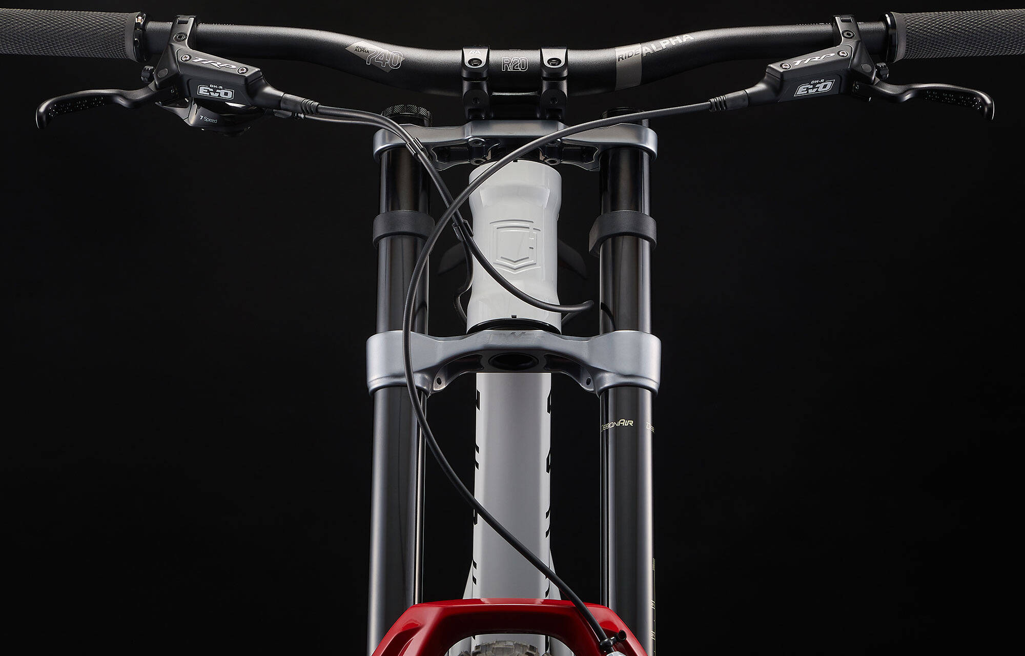 COMMENCAL SUPREME DH V5 XS PURE WHITE image large number 6