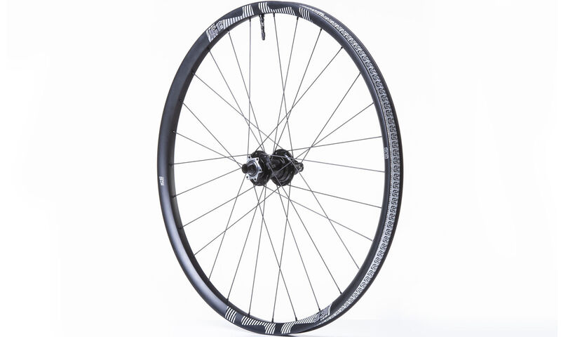 E13 LG1 RACE CARBON ENDURO 12 X 148 BOOST REAR WHEEL 29" SRAM XD