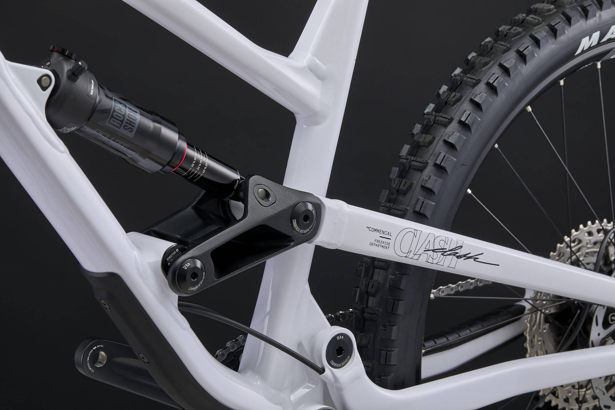 COMMENCAL CLASH MARZO PURE WHITE 2027 image large number 8