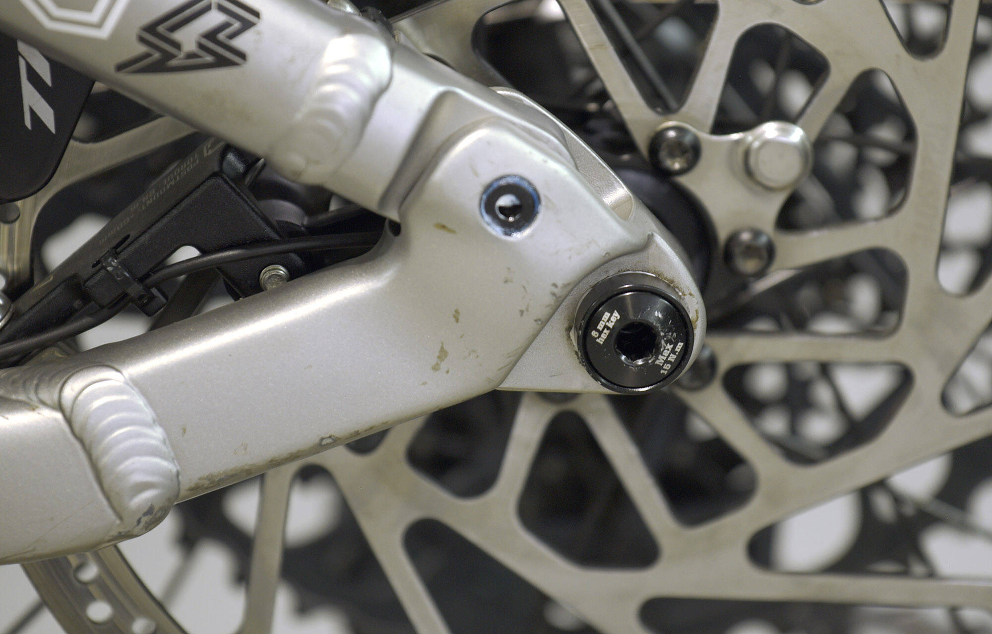 COMMENCAL META POWER SX SHIMANO RACE SILVER - L (22180703) 2129 km image large number 8