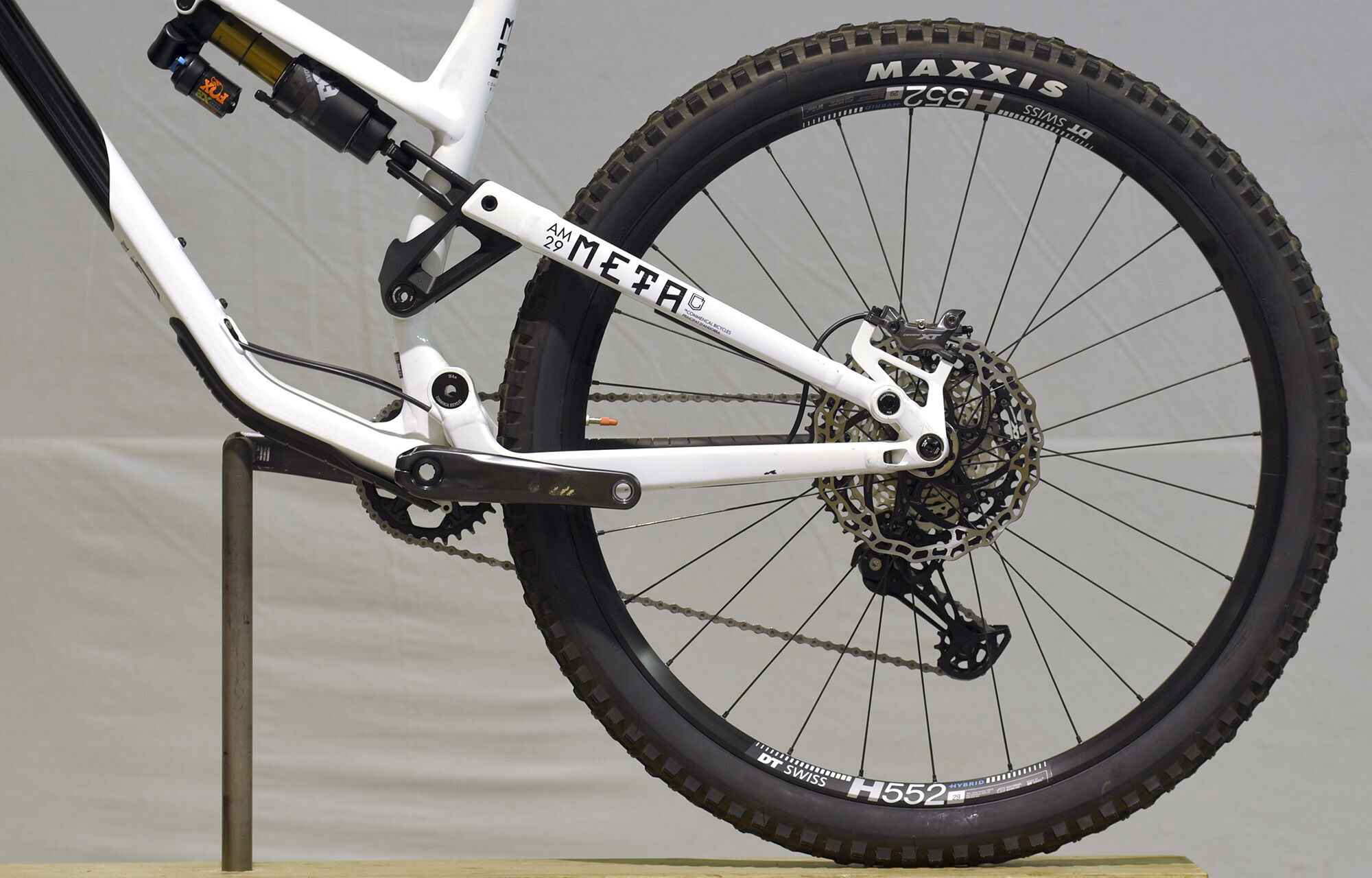 COMMENCAL | COMMENCAL META AM 29 SIGNATURE BLACK / WHITE - L