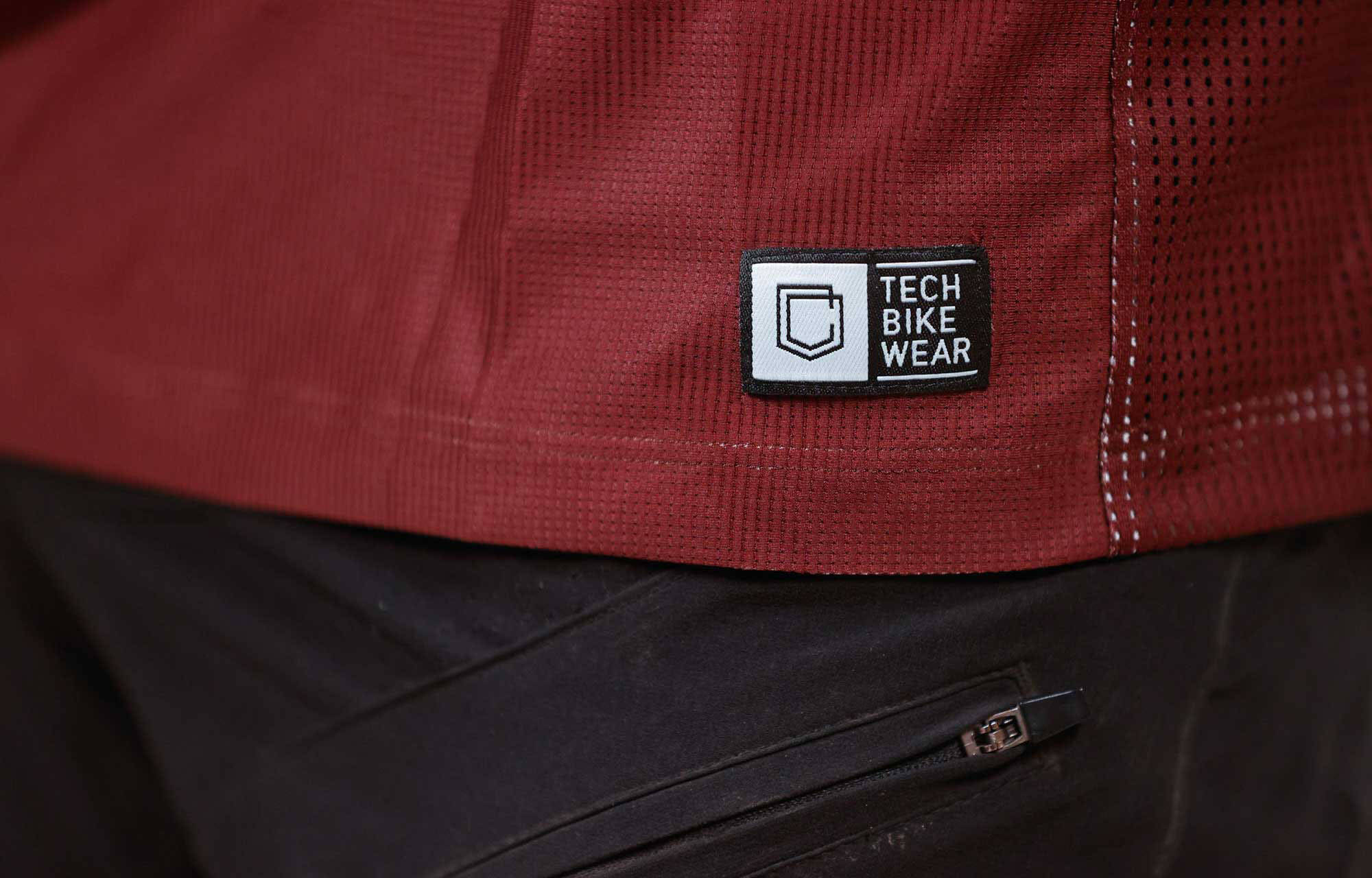 MAGLIA COMMENCAL LIGHTECH MANICHE LUNGHE ESSENTIAL RED DIRT image large number 4