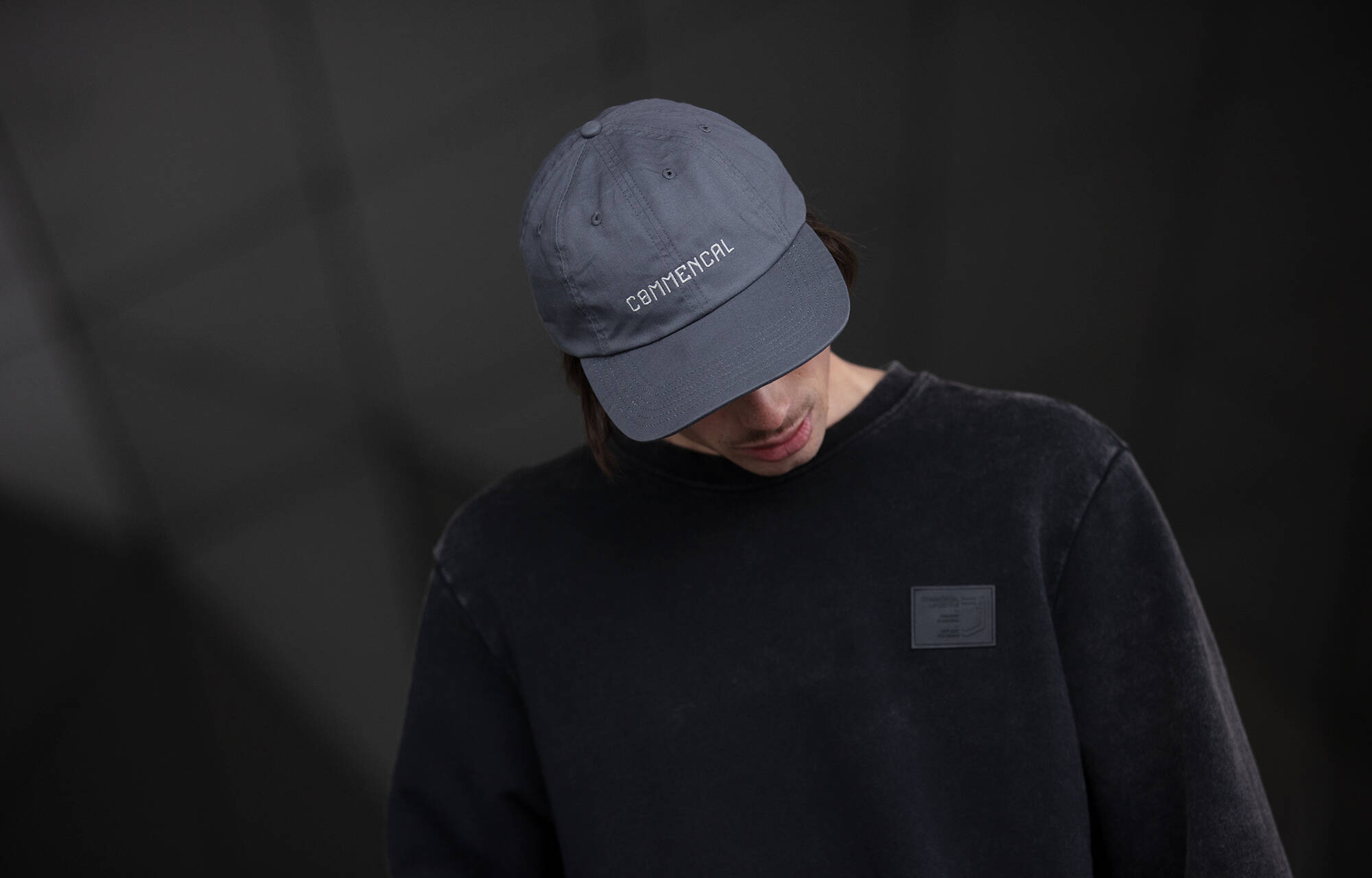 COMMENCAL 6 PANEL CAP GREY image large number 3