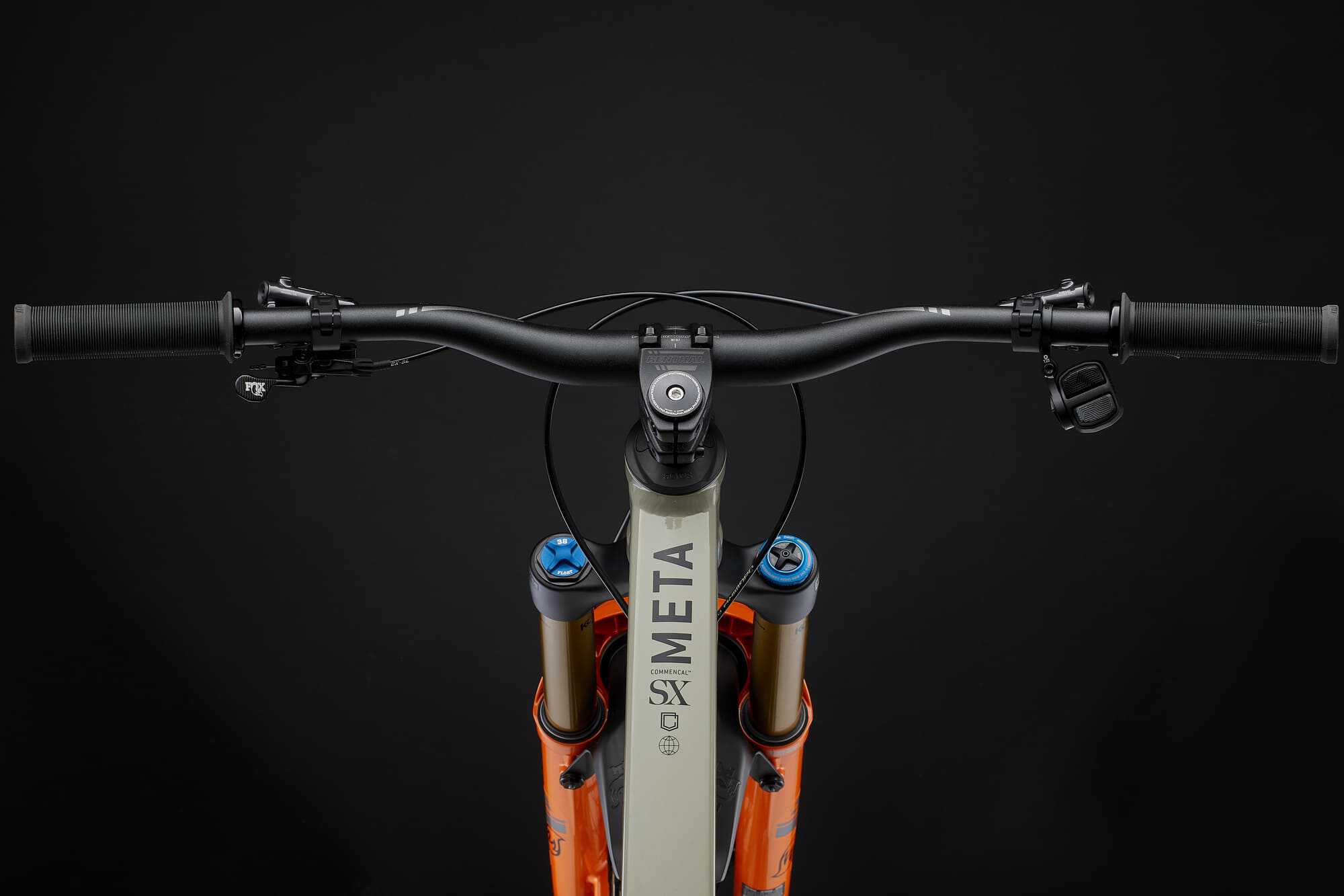 COMMENCAL META SX V5 T-TYPE CHALK image large number 3