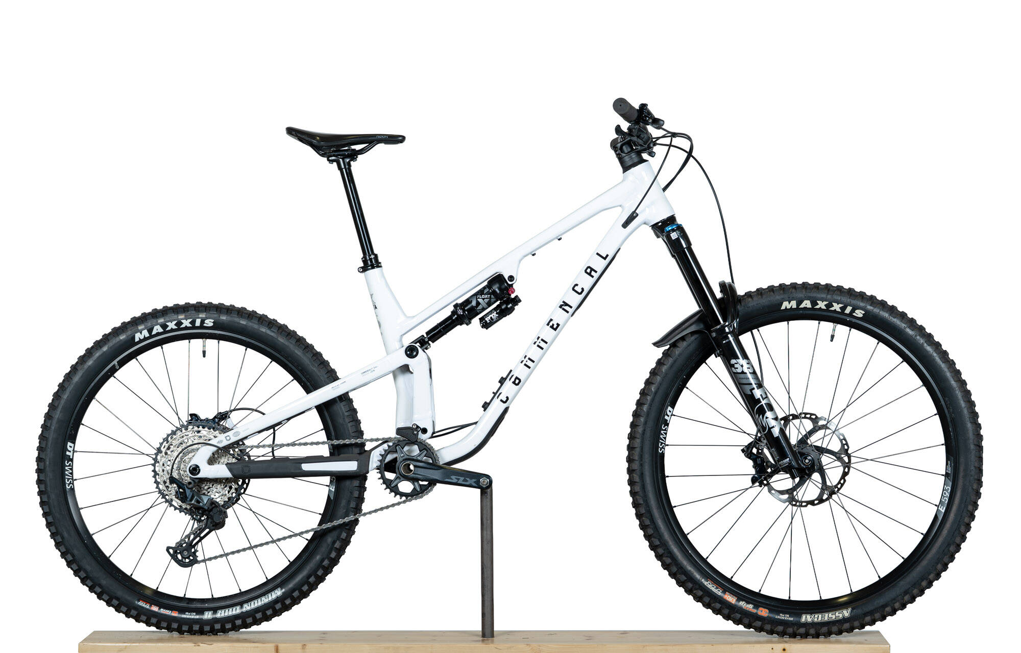 COMMENCAL META SX V5 ESSENTIAL PURE WHITE - L (25130303) image number null