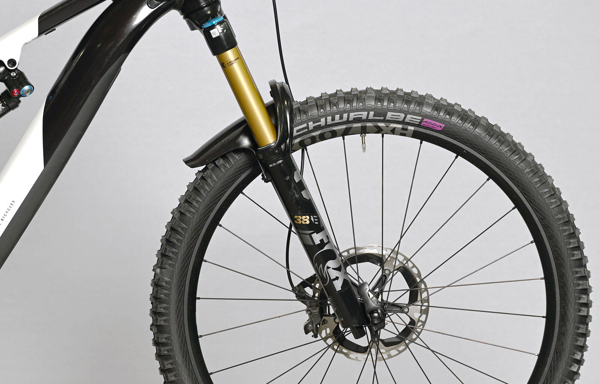 COMMENCAL META POWER AM SHIMANO SIGNATURE BLACK & WHITE - L (21180703) 1168 km image large number 1