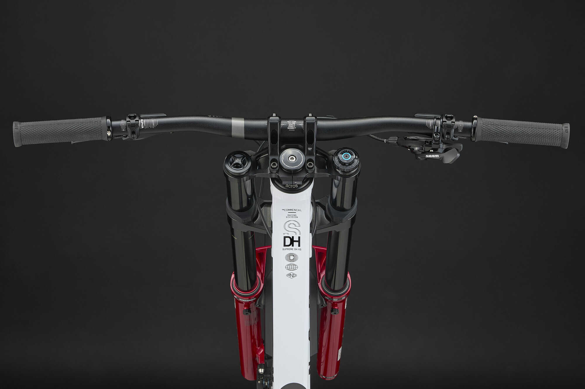 COMMENCAL SUPREME DH V5 XS PURE WHITE 2026 image large number 3