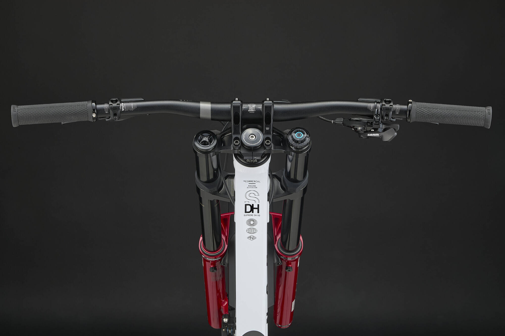 COMMENCAL SUPREME DH V5 XS PURE WHITE 2026 image large number 3