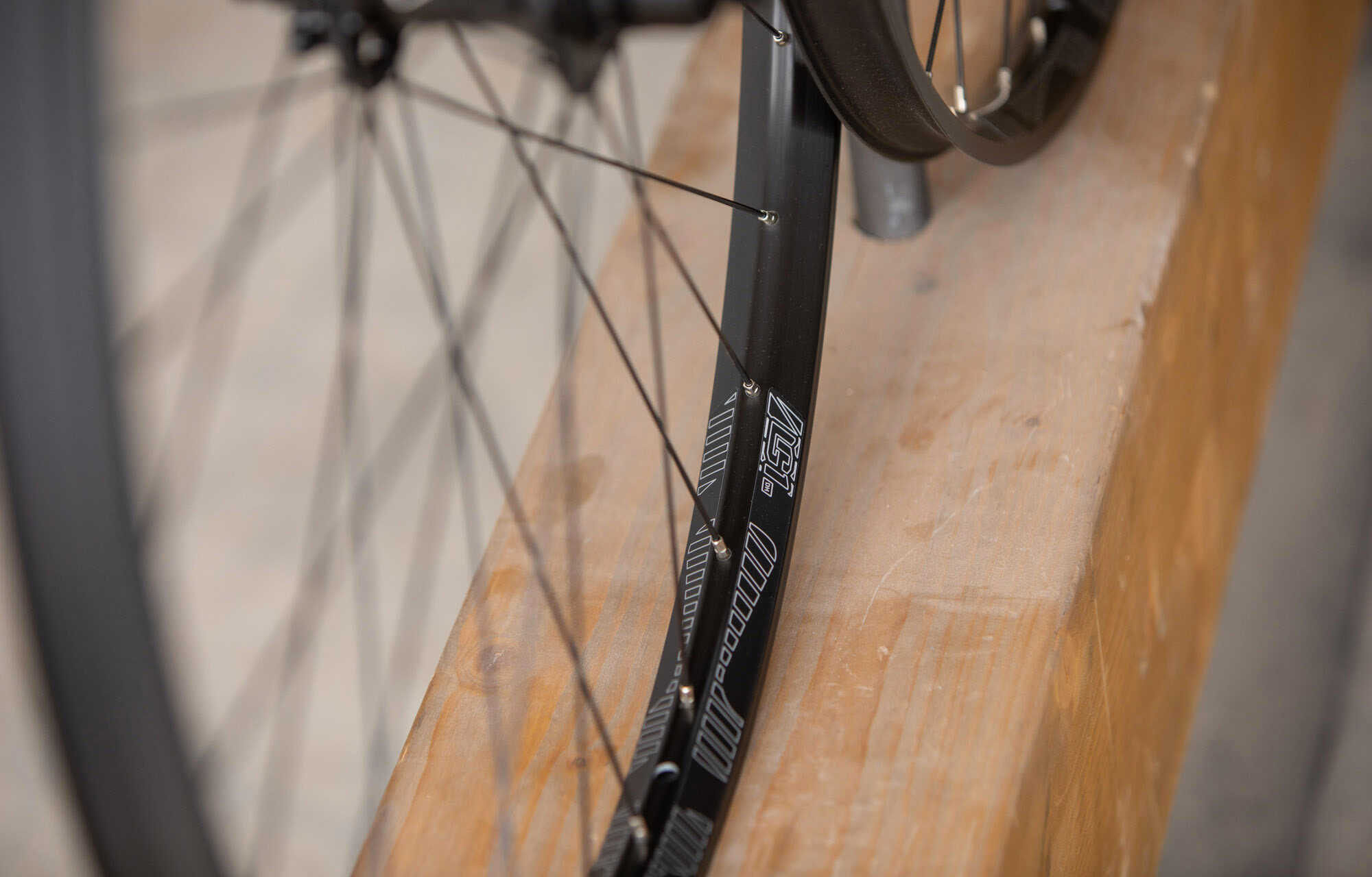 PAIRE DE ROUES ENDURO E13 LG1 DH / FORMULA 29" image large number 0