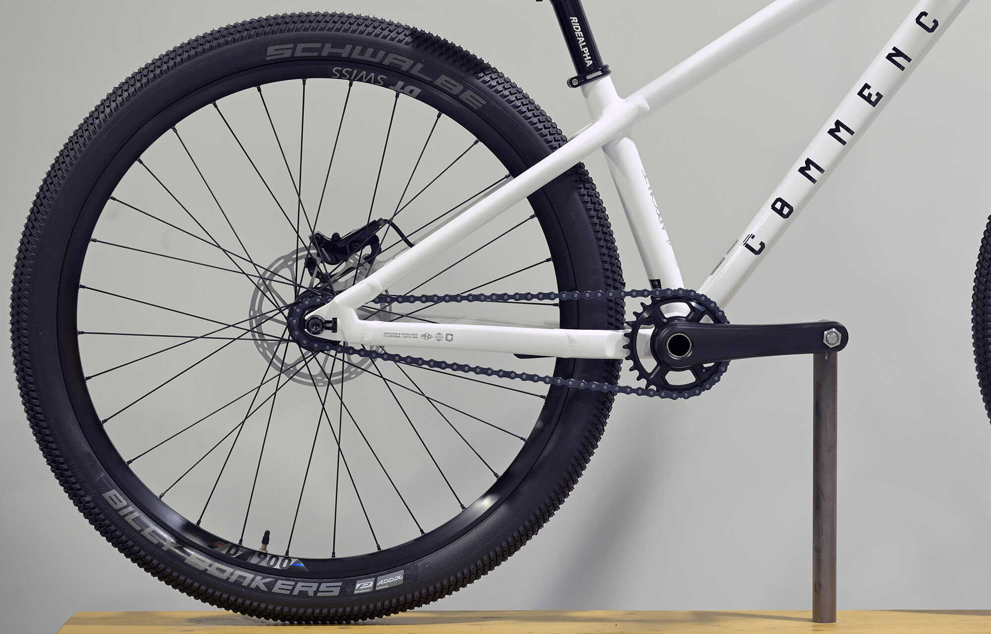 COMMENCAL ABSOLUT BOMBER PURE WHITE - M (25140302) image large number 0
