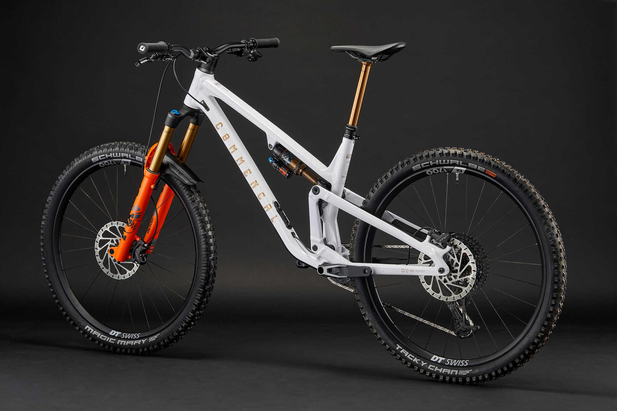 COMMENCAL META V5 SIGNATURE GLITTERY WHITE 2025 image large number 2