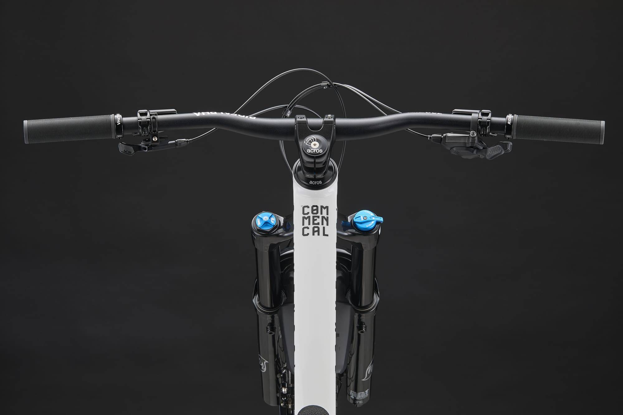 COMMENCAL CLASH V3 PARK 2027 image large number 3