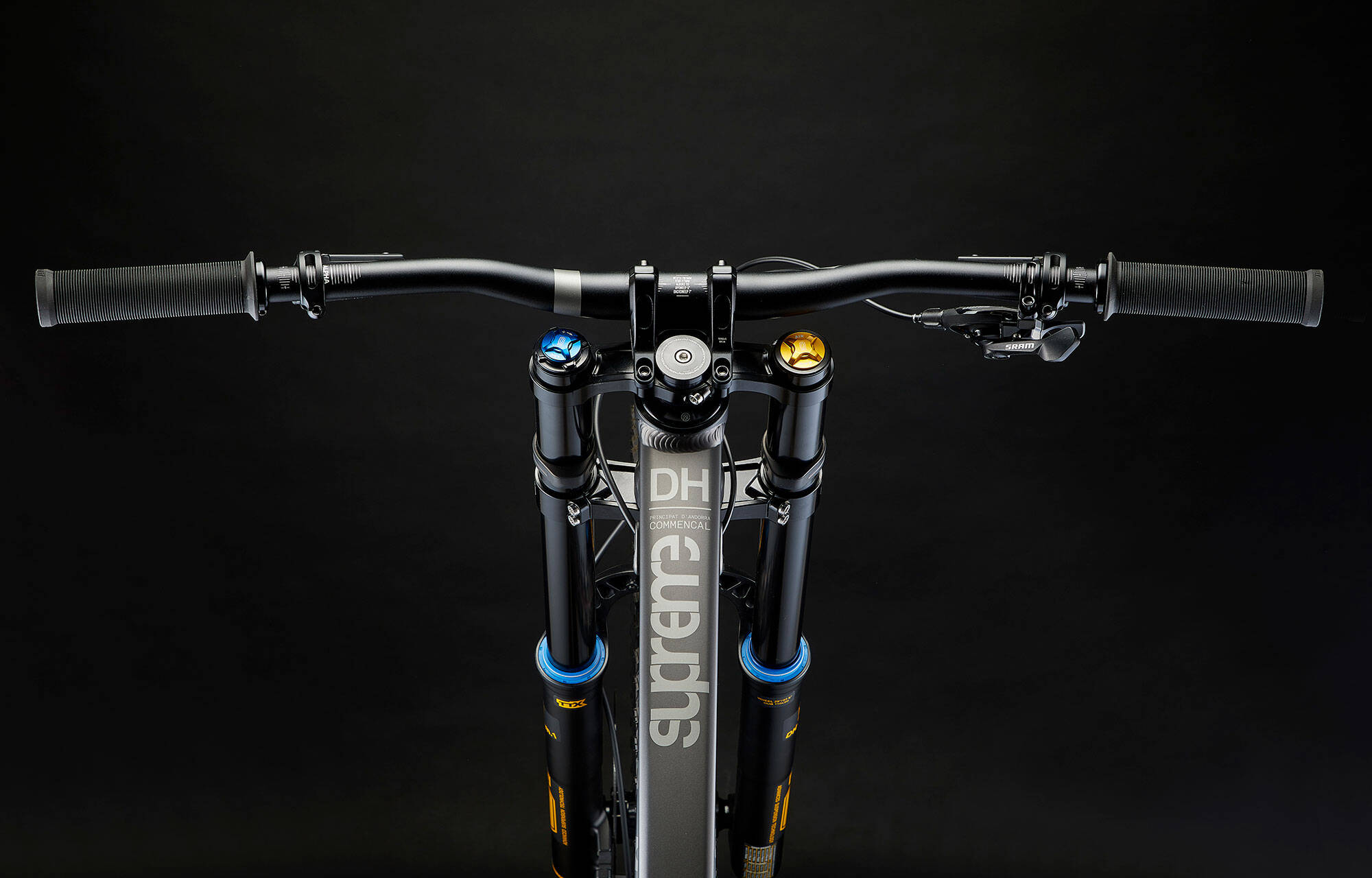COMMENCAL SUPREME DH V5 OHLINS EDITION DARK SLATE image large number 3