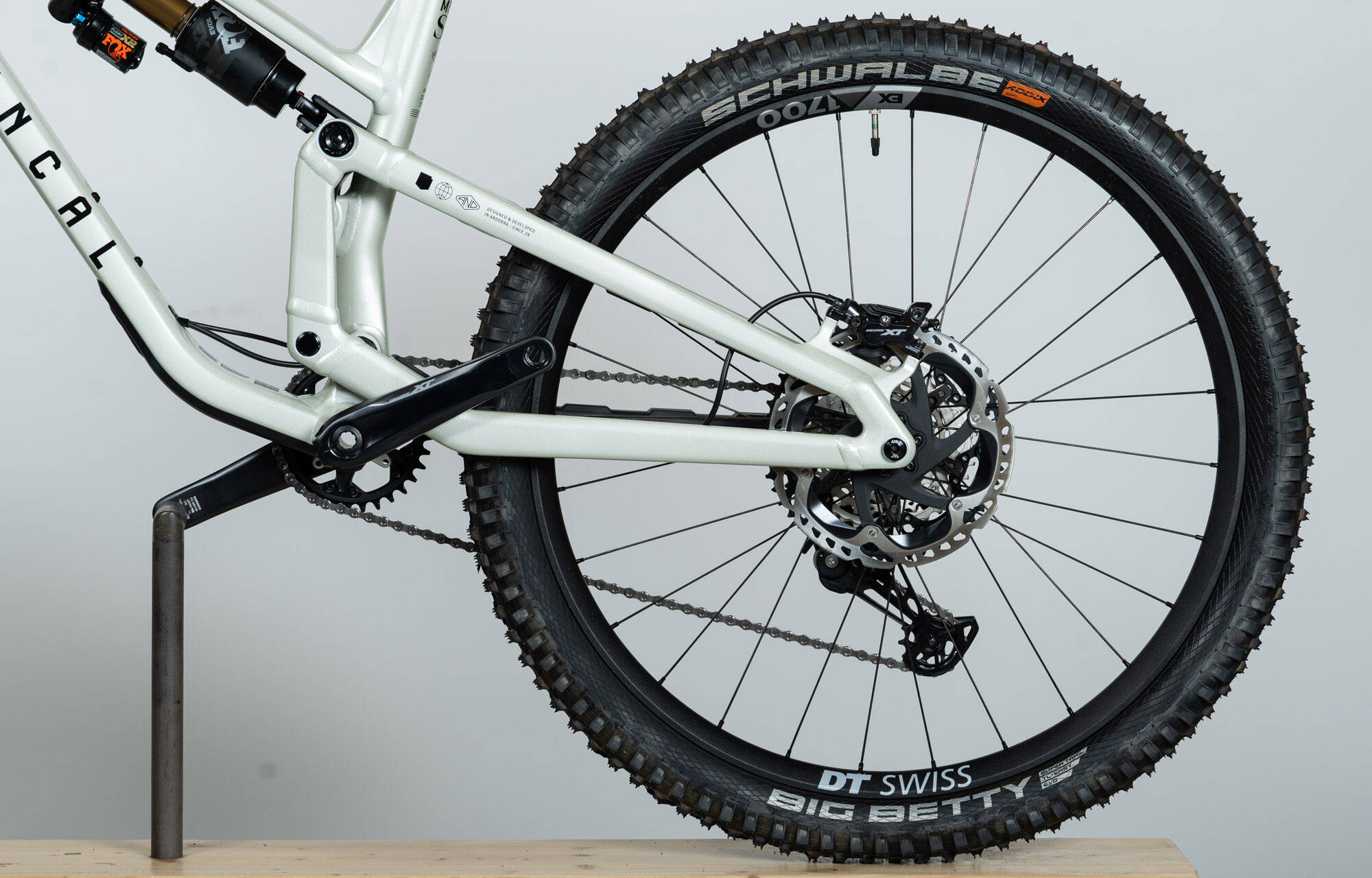 COMMENCAL META SX V5 SIGNATURE CLEAR SILVER - L (23131903) image large number 5