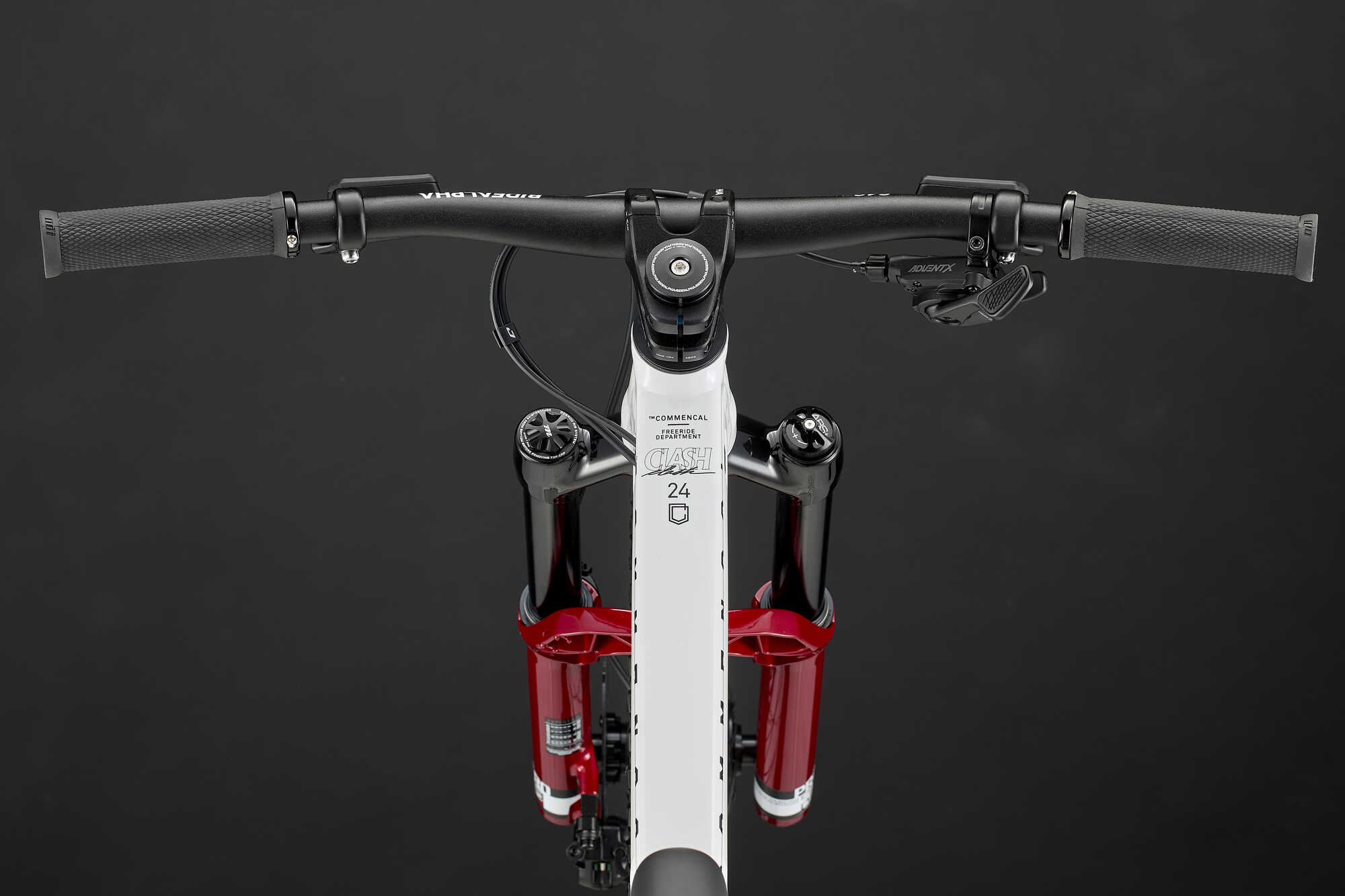 COMMENCAL CLASH 24 PURE WHITE 2027 image large number 3