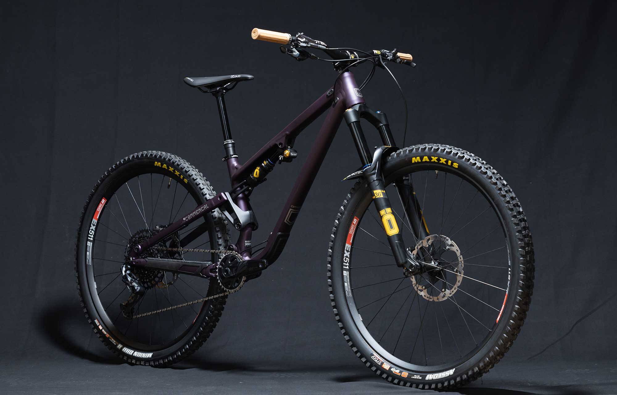 COMMENCAL META TR V4 ALC METALLIC PURPLE BURGTEC image large number 0