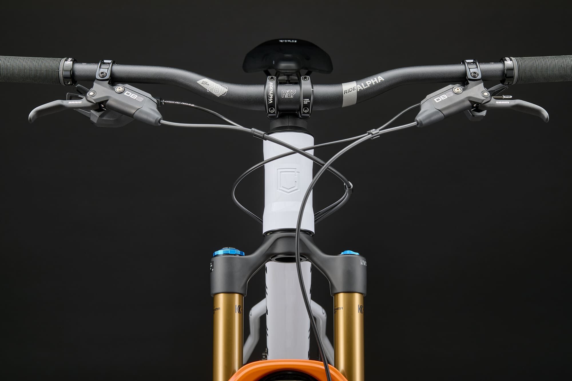 2025 COMMENCAL META HT V3 SIGNATURE PURE WHITE: Top USA Hardtail