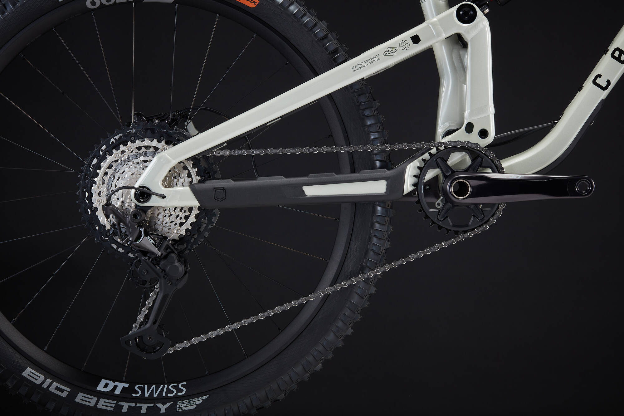 COMMENCAL META SX V5 SIGNATURE CLEAR SILVER image large number 5